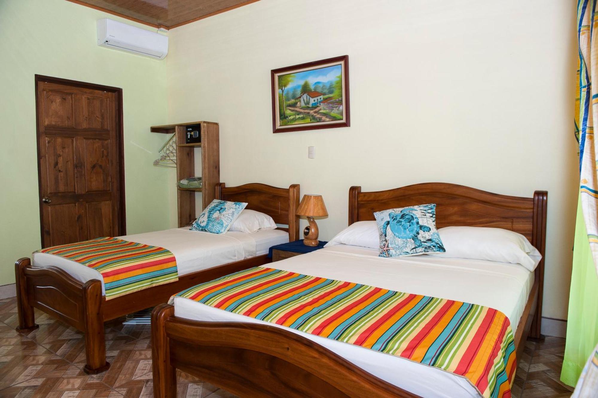 Hotel Sunshine Caribe Puerto Viejo de Talamanca エクステリア 写真