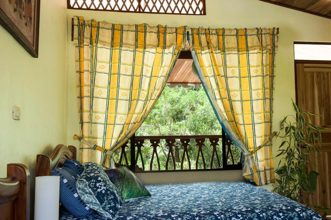 Hotel Sunshine Caribe Puerto Viejo de Talamanca エクステリア 写真