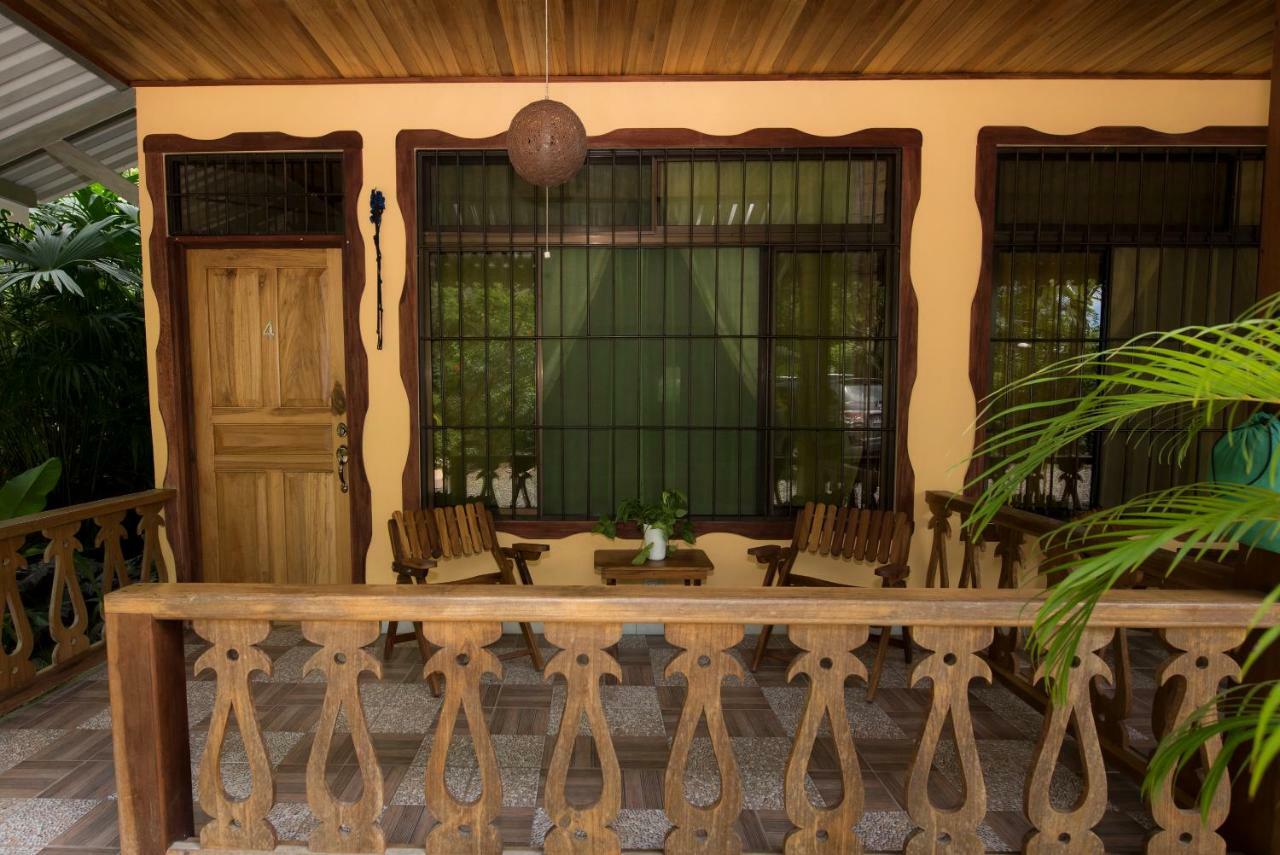 Hotel Sunshine Caribe Puerto Viejo de Talamanca エクステリア 写真