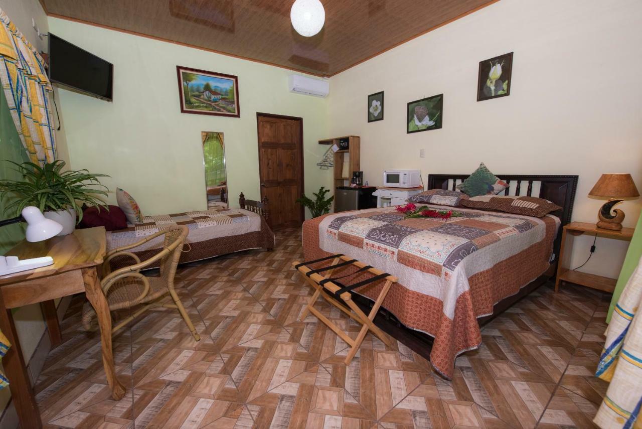 Hotel Sunshine Caribe Puerto Viejo de Talamanca エクステリア 写真