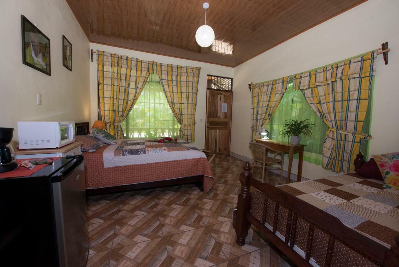 Hotel Sunshine Caribe Puerto Viejo de Talamanca エクステリア 写真