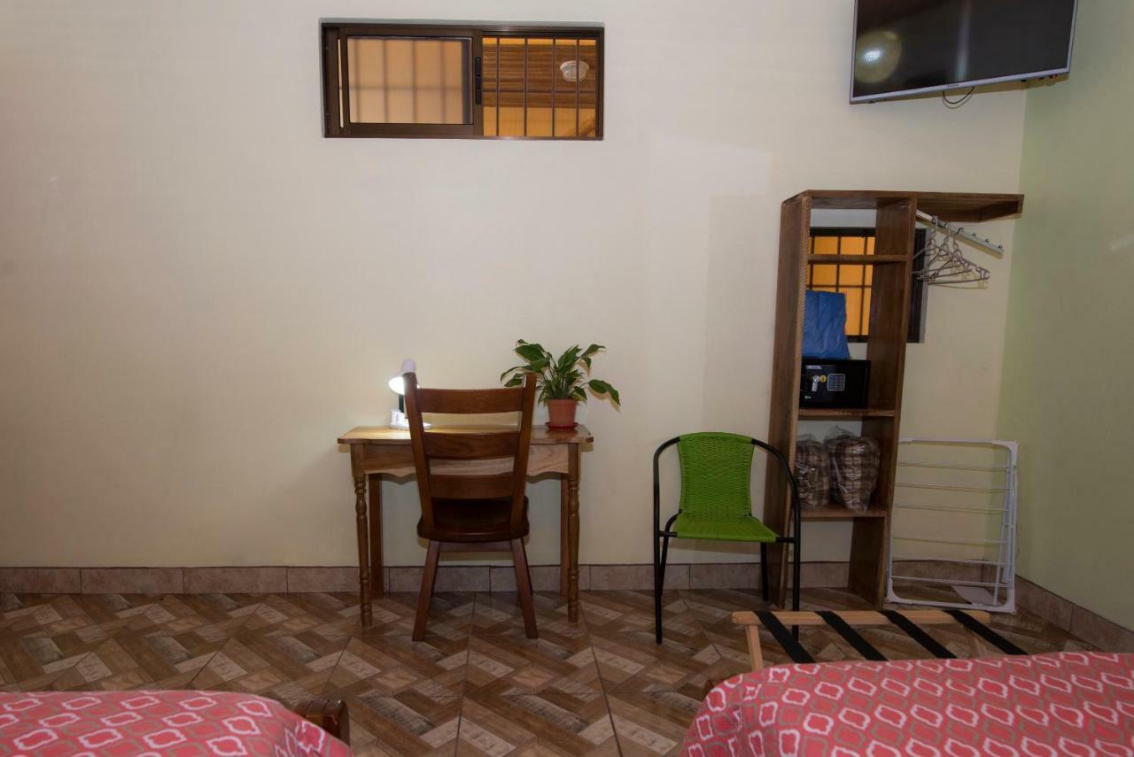 Hotel Sunshine Caribe Puerto Viejo de Talamanca エクステリア 写真